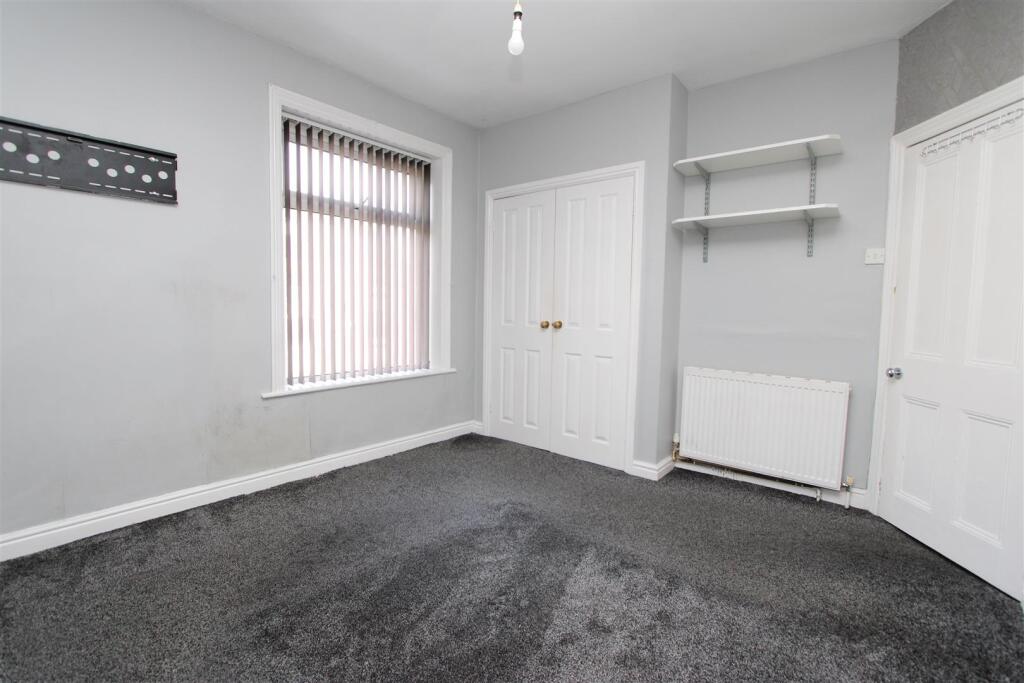 Runswick Terrace, Bradford photo 4