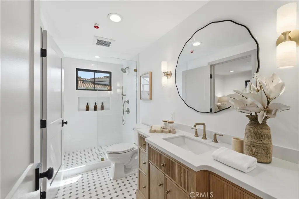 Additional image 74 of 865 10th Street, Manhattan Beach, CA 90266
