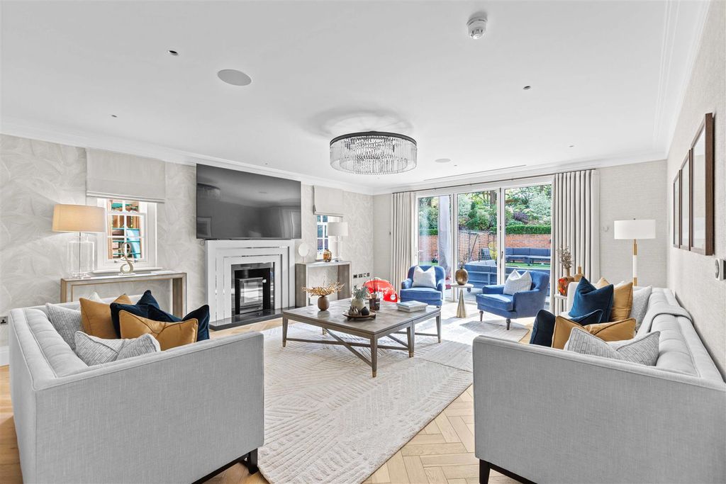 Additional image 18 of 6 bed detached house for saleBurleigh Lane, Ascot SL5
