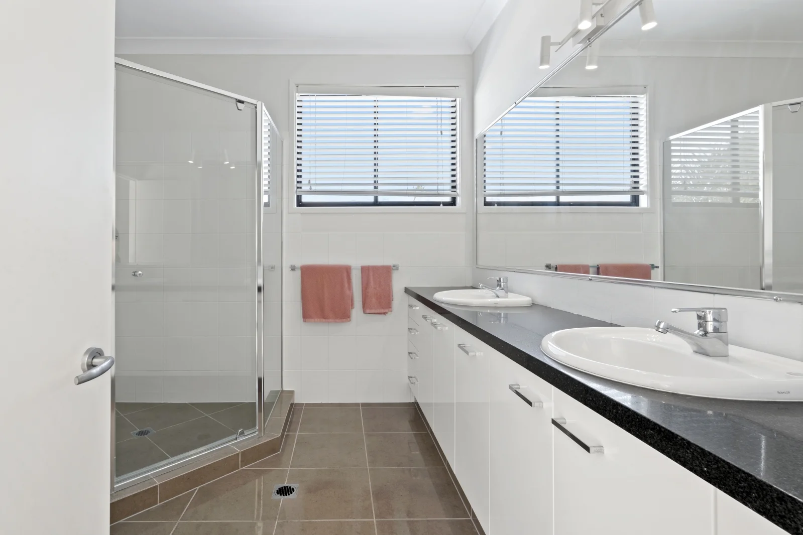 Additional image 23 of 39 Beverley Crescent, Broadbeach Waters QLD 4218