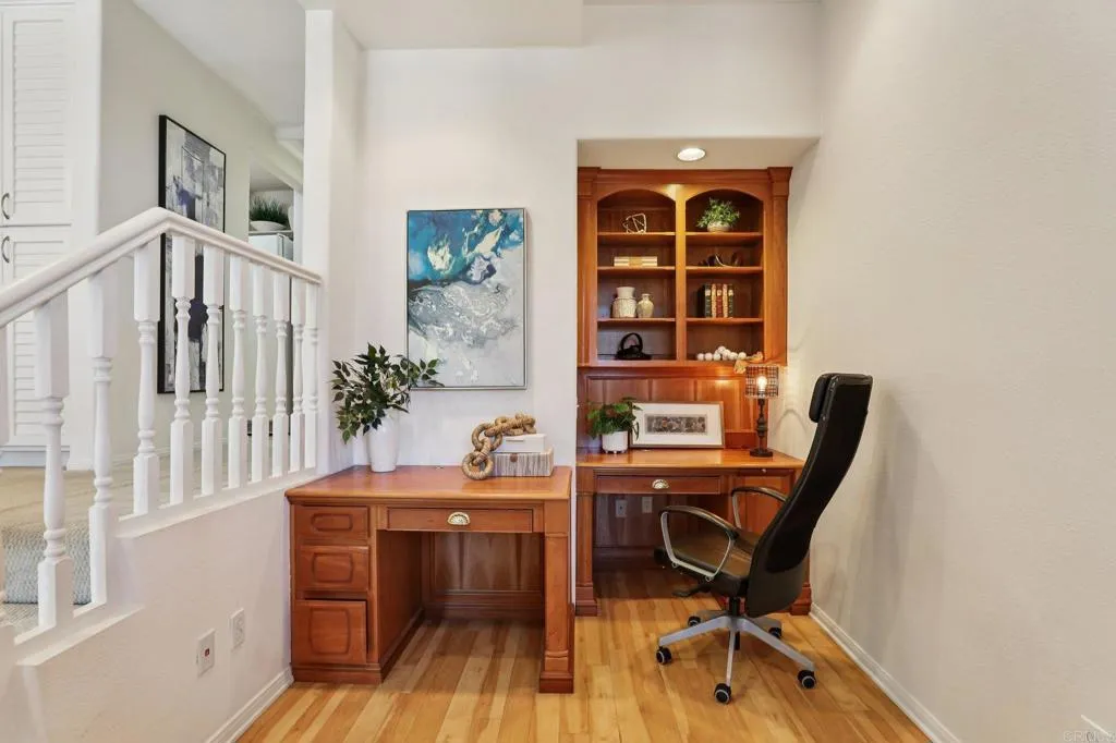 Additional image 98 of 7126 Marina Pacifica Drive N, Long Beach, CA 90803