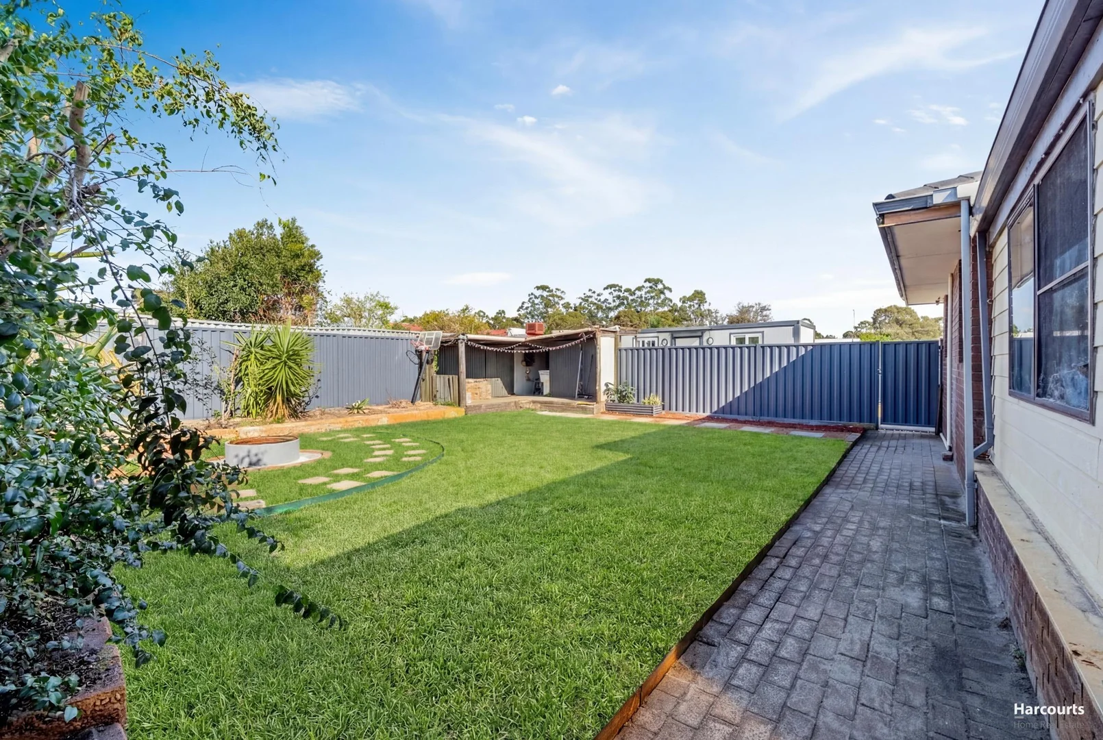 Additional image 17 of 6 Beechcroft Place, Camillo WA 6111