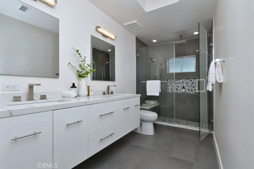 Additional image 37 of 15576 Hesby St, Encino, CA 91436