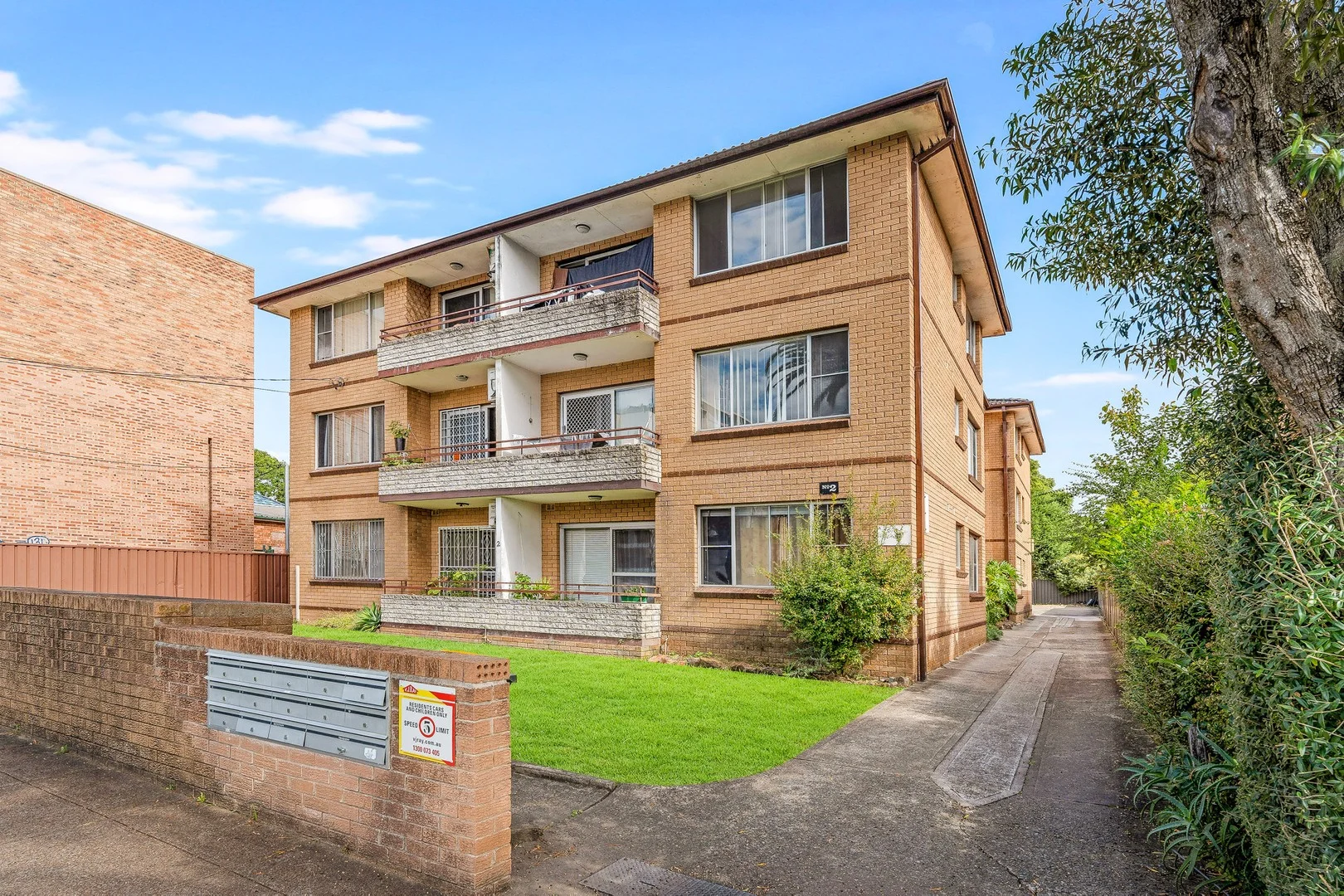 5/2 Fifth Ave, Campsie NSW 2194