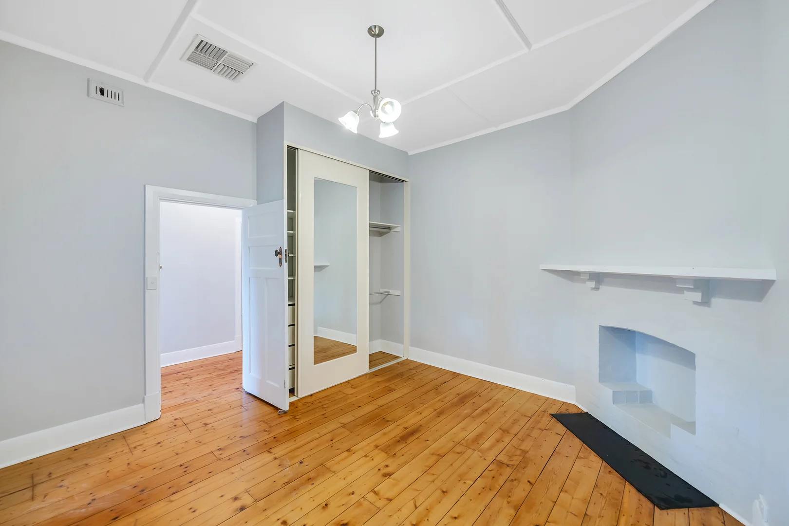 20 Warren Ave, Prospect SA 5082 photo 4