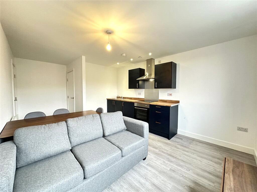 Bingley Road, Bradford, West Yorkshire, BD9 photo 5
