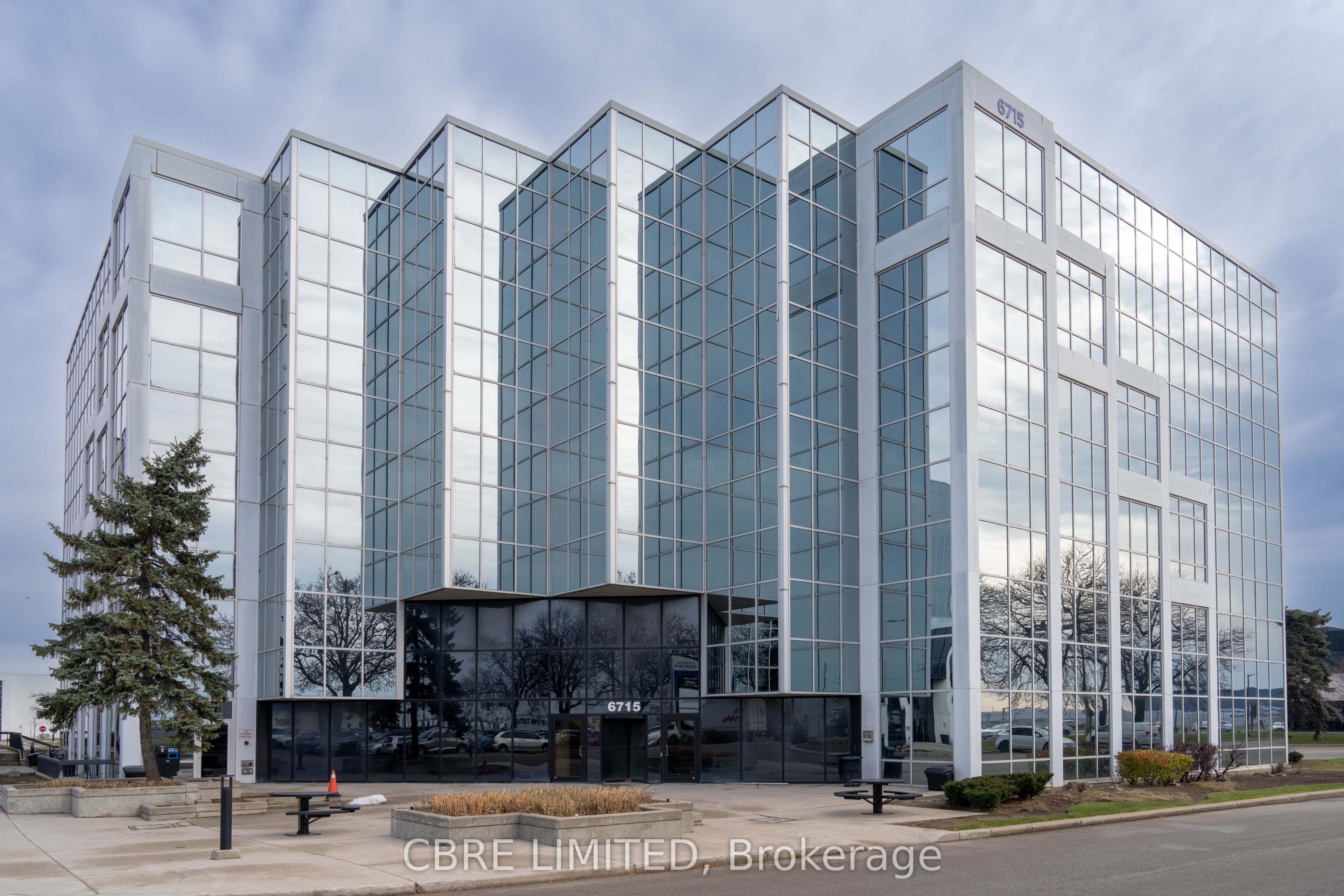 6715 Airport Road, Mississauga, ON, L4V 1W7