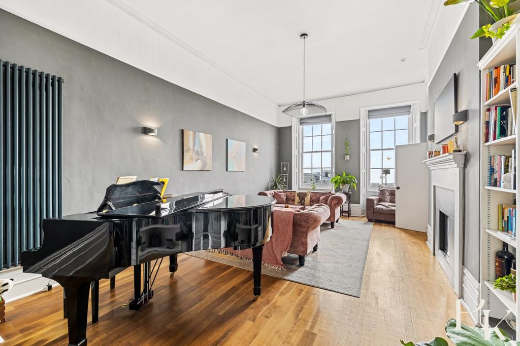 Additional image 2 of 2 bed flat for saleBrunswick Terrace, Hove BN3
