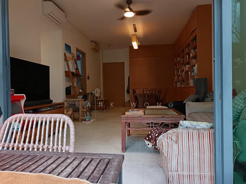 99 Robertson Quay photo 3