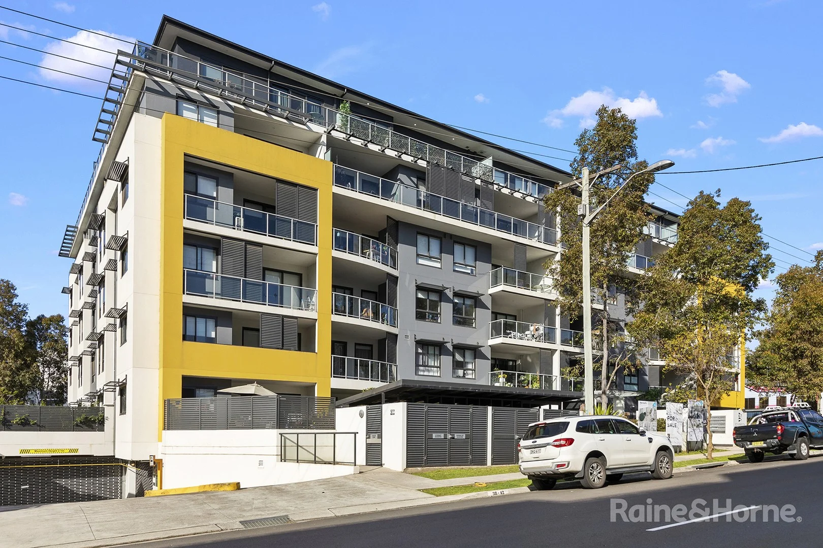 504/38-42 Chamberlain Street, Campbelltown NSW 2560