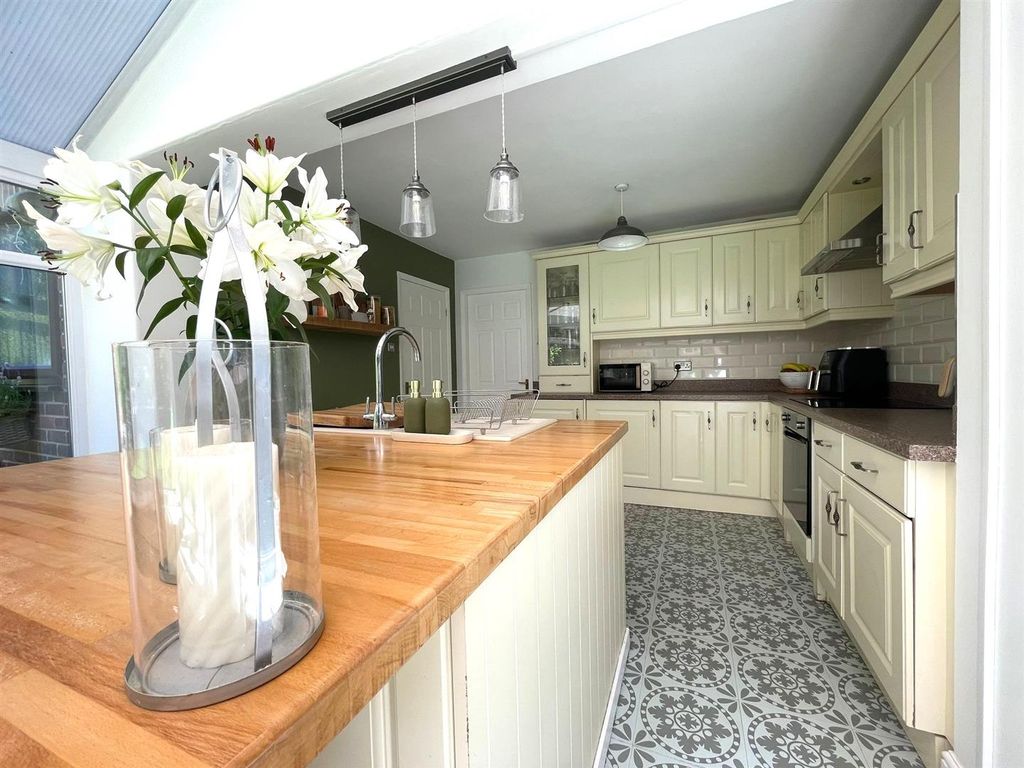 Additional image 7 of 4 bed detached house for saleCastle Park, Aldbrough, Hull HU11