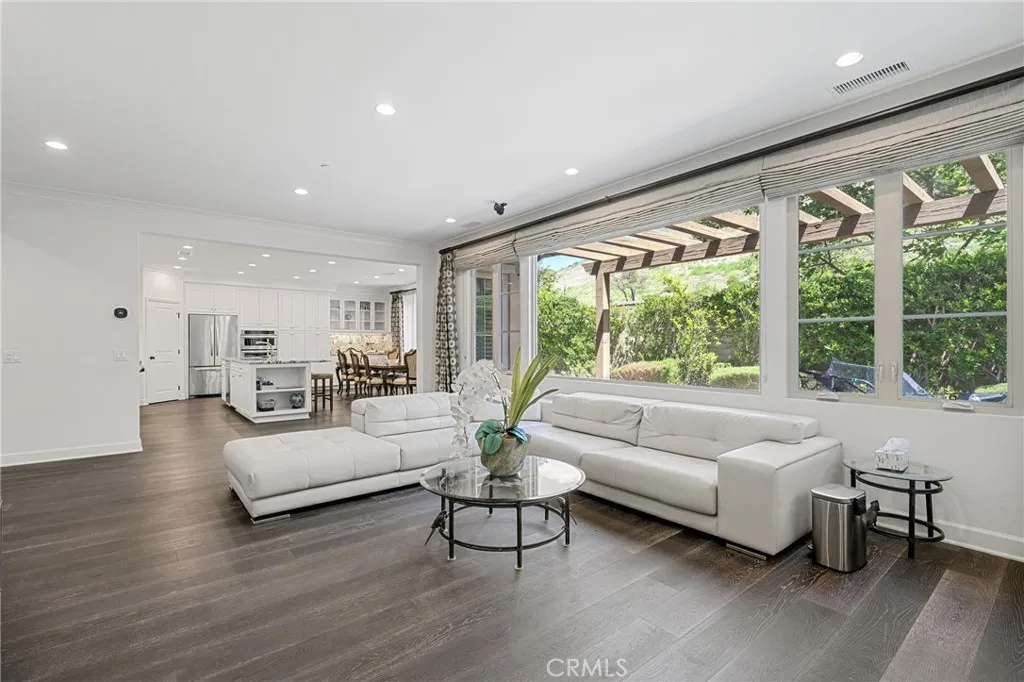 Additional image 12 of 45 Triana, Irvine, CA 92618