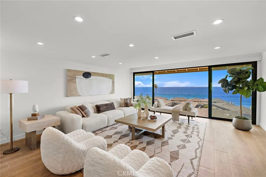 Additional image 11 of 37 Blue Lagoon, Laguna Beach, CA 92651