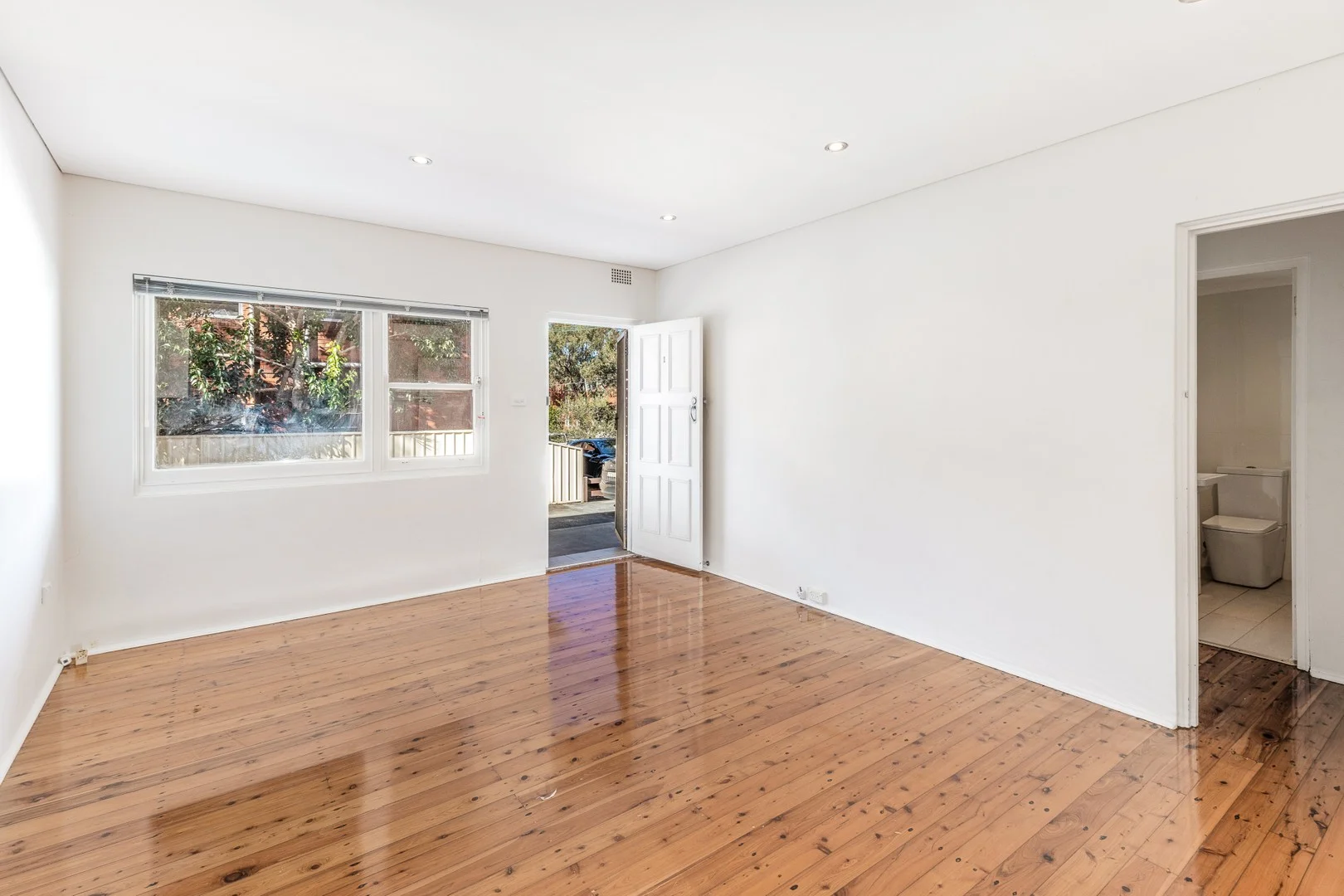 1/5 Caronia Avenue, Cronulla NSW 2230