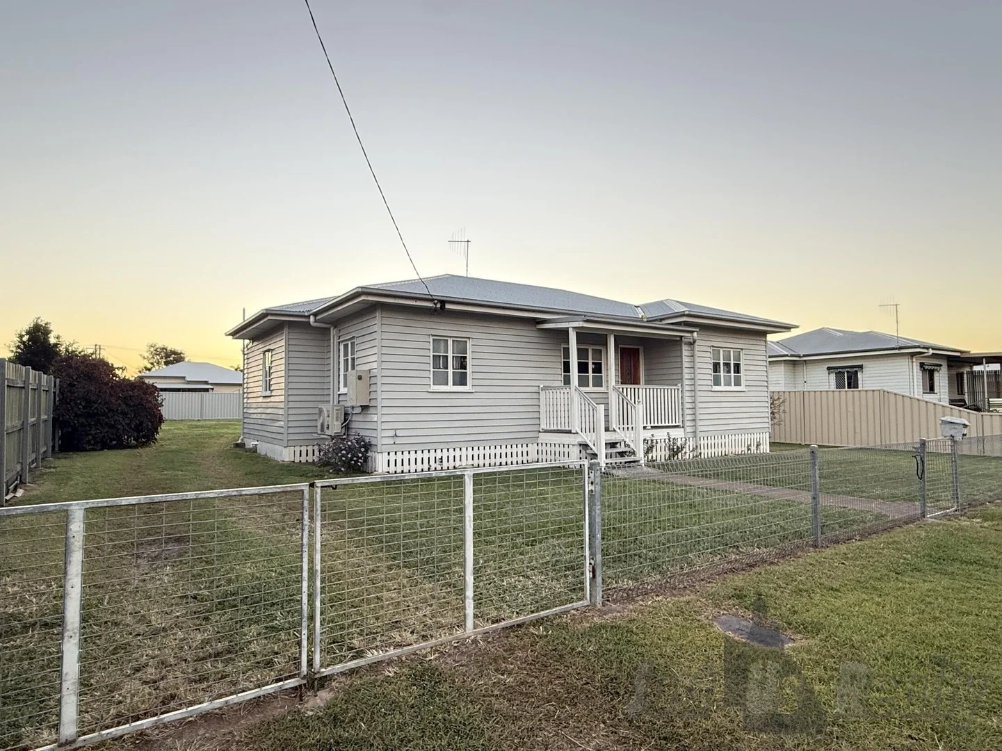 1 Buzza Street, Walkervale QLD 4670