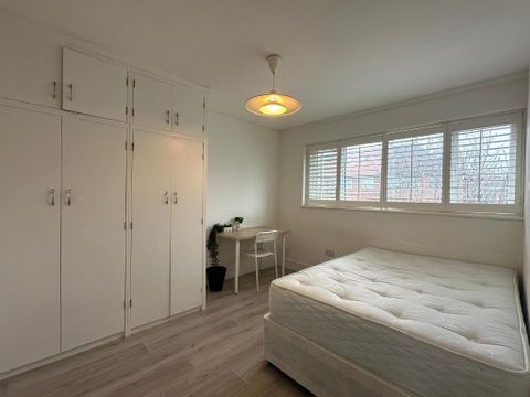Templemead Close, East Acton, London W3, Room to rent