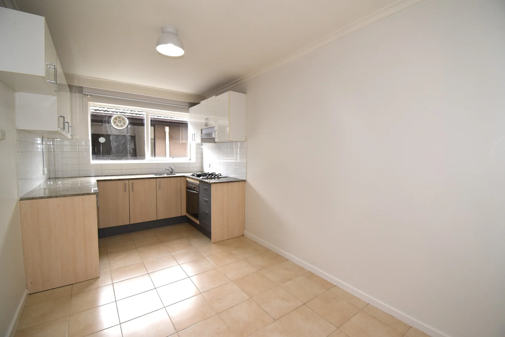 Additional image 3 of 2/174 Murrumbeena Road, Murrumbeena VIC 3163