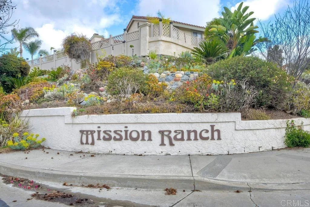 1035 Bridle Path Way, Oceanside, CA 92057