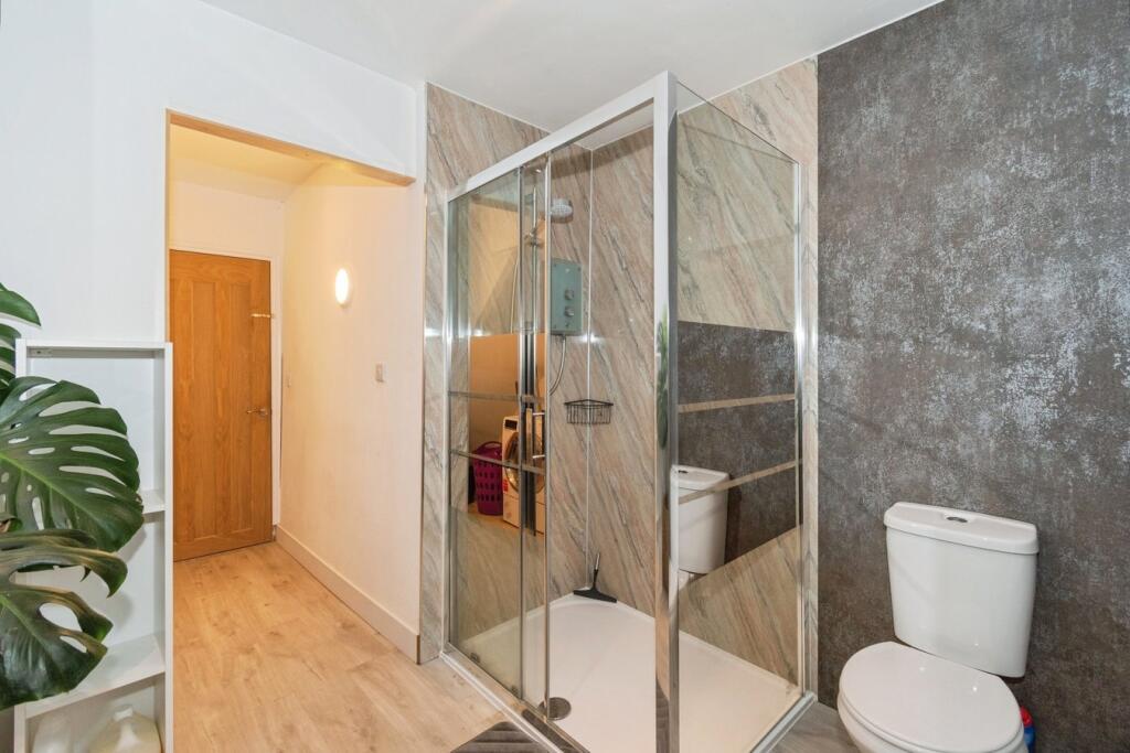 Additional image 24 of Duchy Avenue, Bradford, BD9