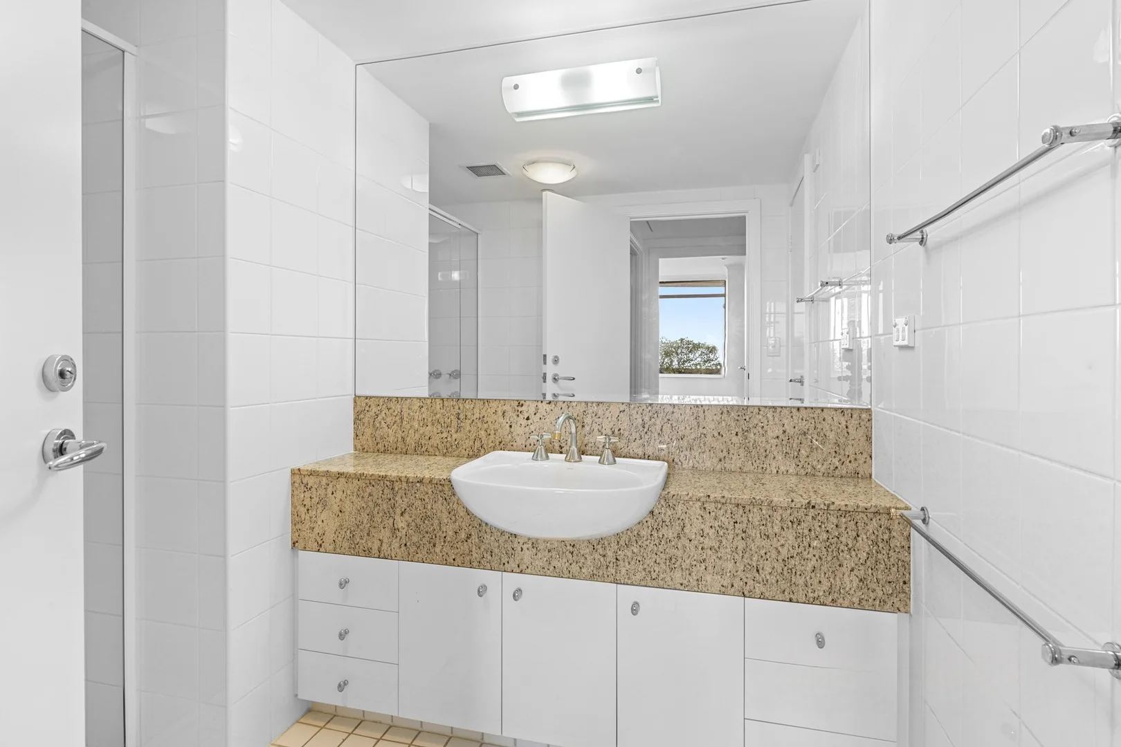 Additional image 9 of t07/127 Beach Street, Port Melbourne VIC 3207
