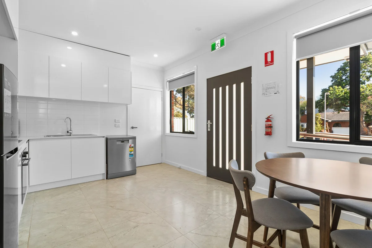 Additional image 9 of 2/7 Carluke Close, Berwick VIC 3806