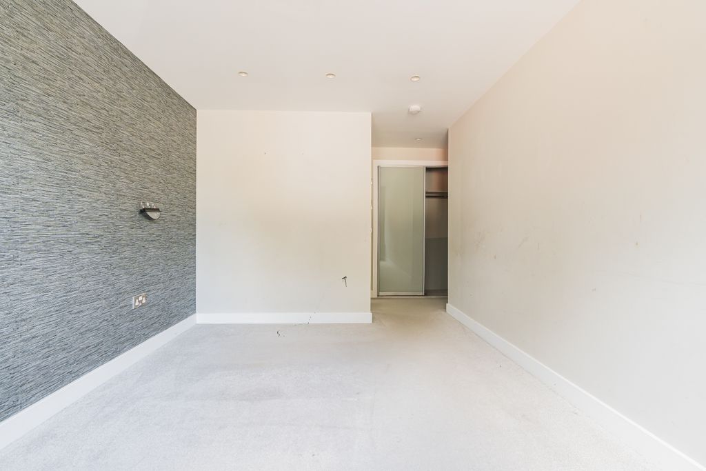 Additional image 14 of 2 bed flat for sale125 Eagles View, Livingston EH54