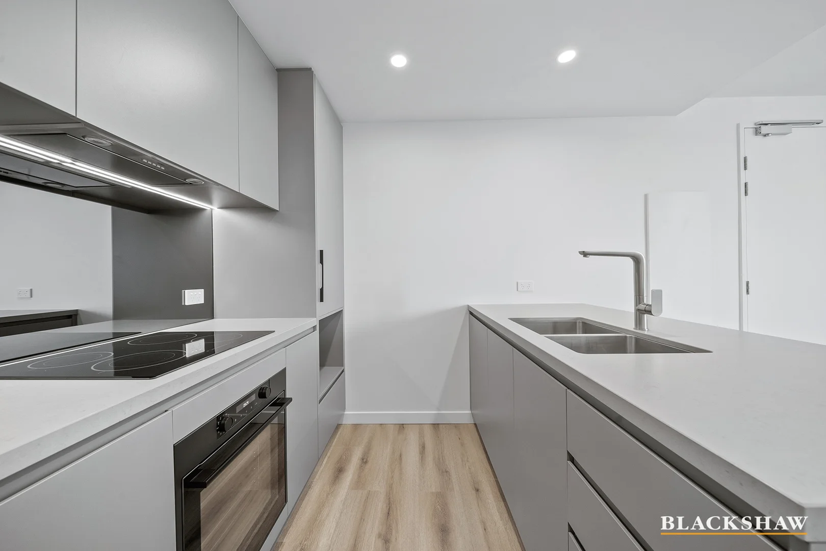 810/49 Furzer Street, Phillip ACT 2606 photo 3