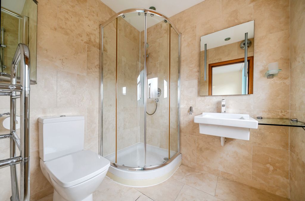 Additional image 10 of 2 bed flat for saleBeech Grove, Harrogate, North Yorkshire HG2