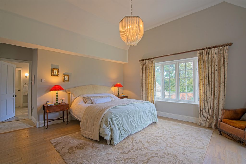 Additional image 9 of 6 bed detached house for saleLechlade, Gloucestershire GL7