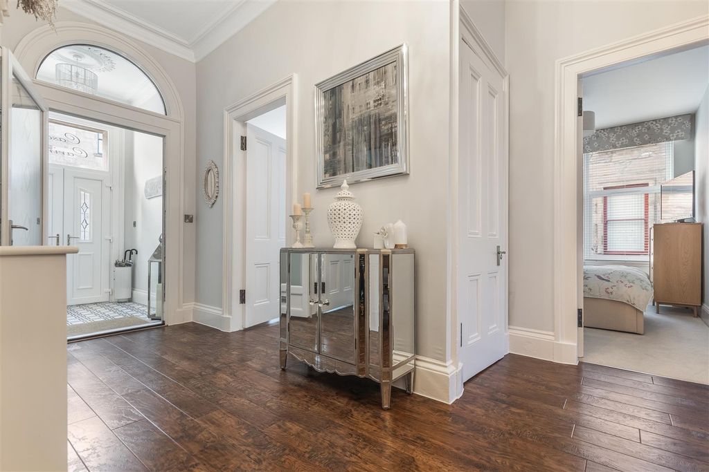 Additional image 3 of 3 bed flat for saleBrougham Street, Greenock PA16