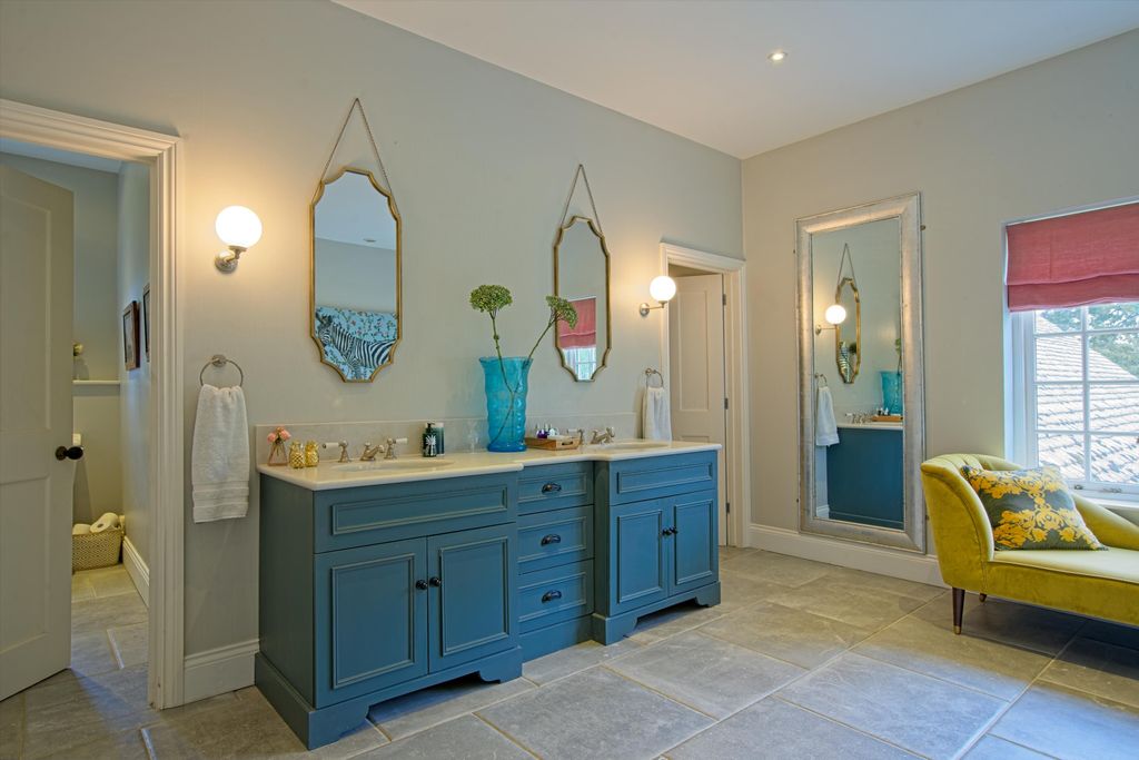 Additional image 10 of 6 bed detached house for saleLechlade, Gloucestershire GL7