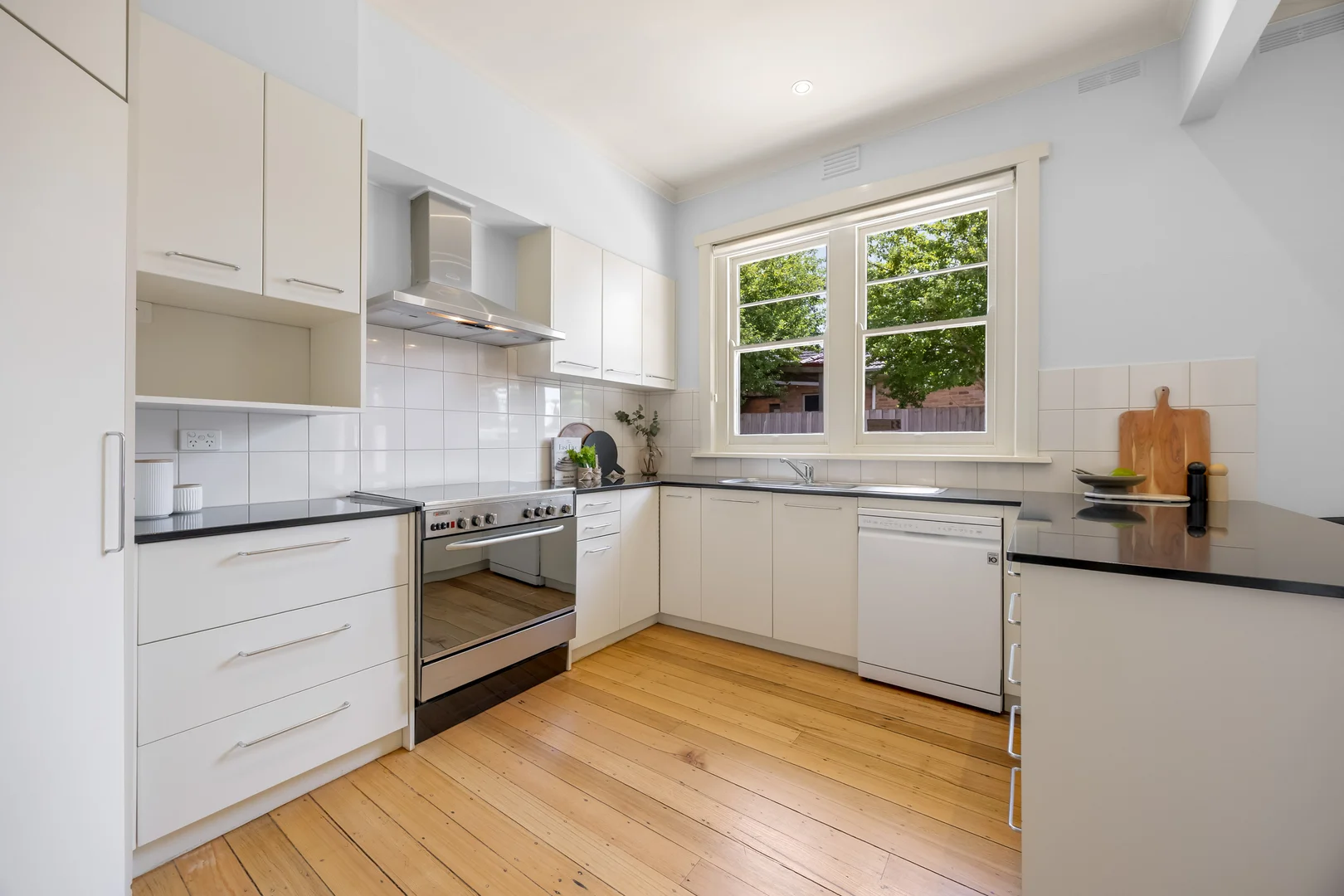 Additional image 8 of 7 Lindisfarne Crescent, Lake Wendouree VIC 3350