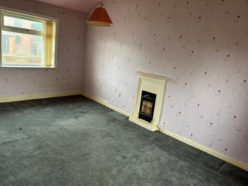 Dawson Avenue, Bradford photo 4