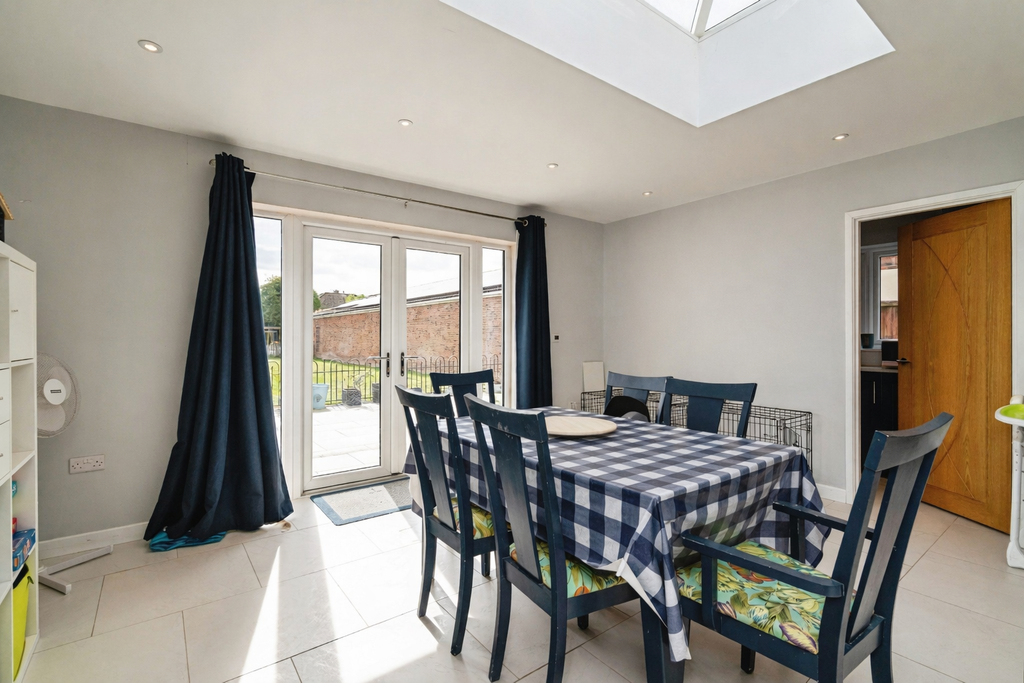 Additional image 8 of 3 bed bungalow for saleGrove Avenue, Norwich NR5