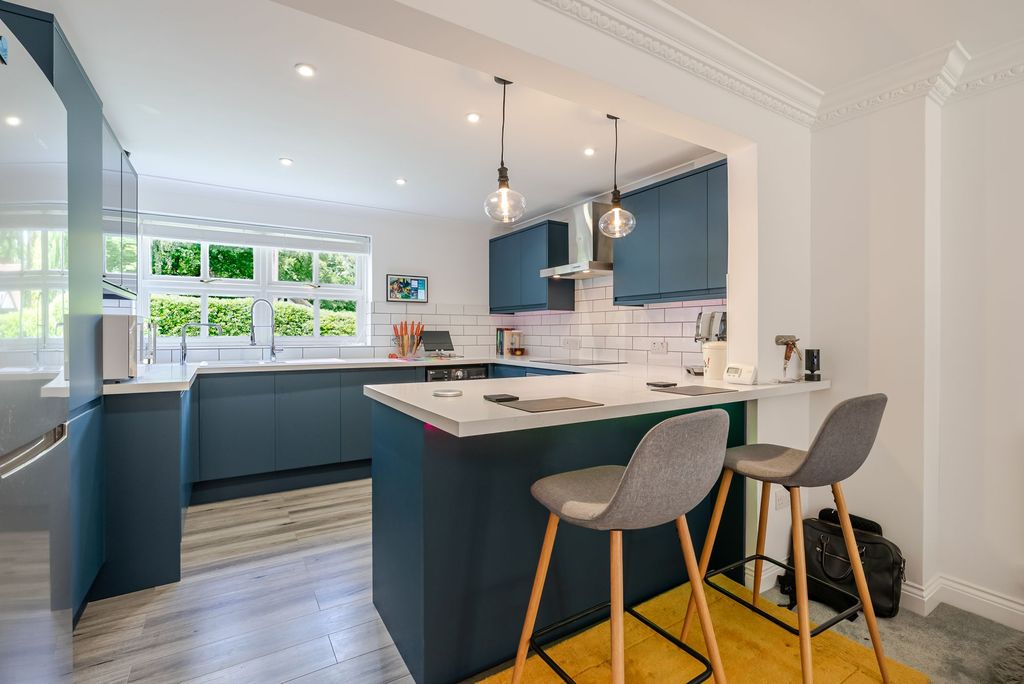 Additional image 2 of 3 bed semi-detached house for saleBakehouse Court, Ascot SL5