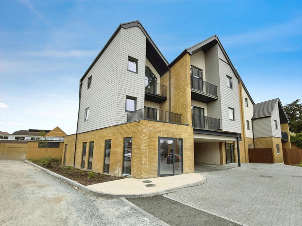 2 bed flat for saleThe Regency Apartments, Rayleigh SS6