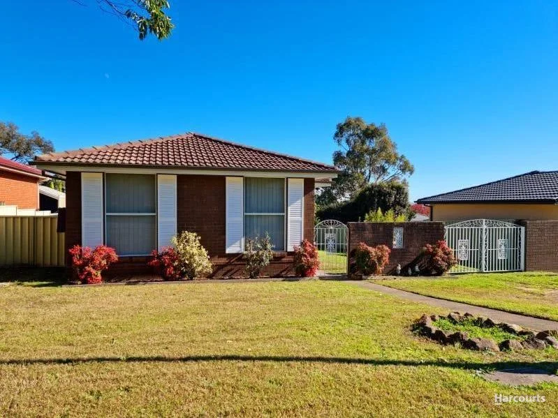 24 Dandenong Crescent, Ruse NSW 2560