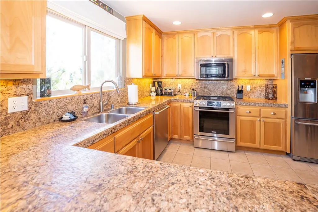 Additional image 88 of 28244 Arbon Lane, Lake Arrowhead, CA 92352