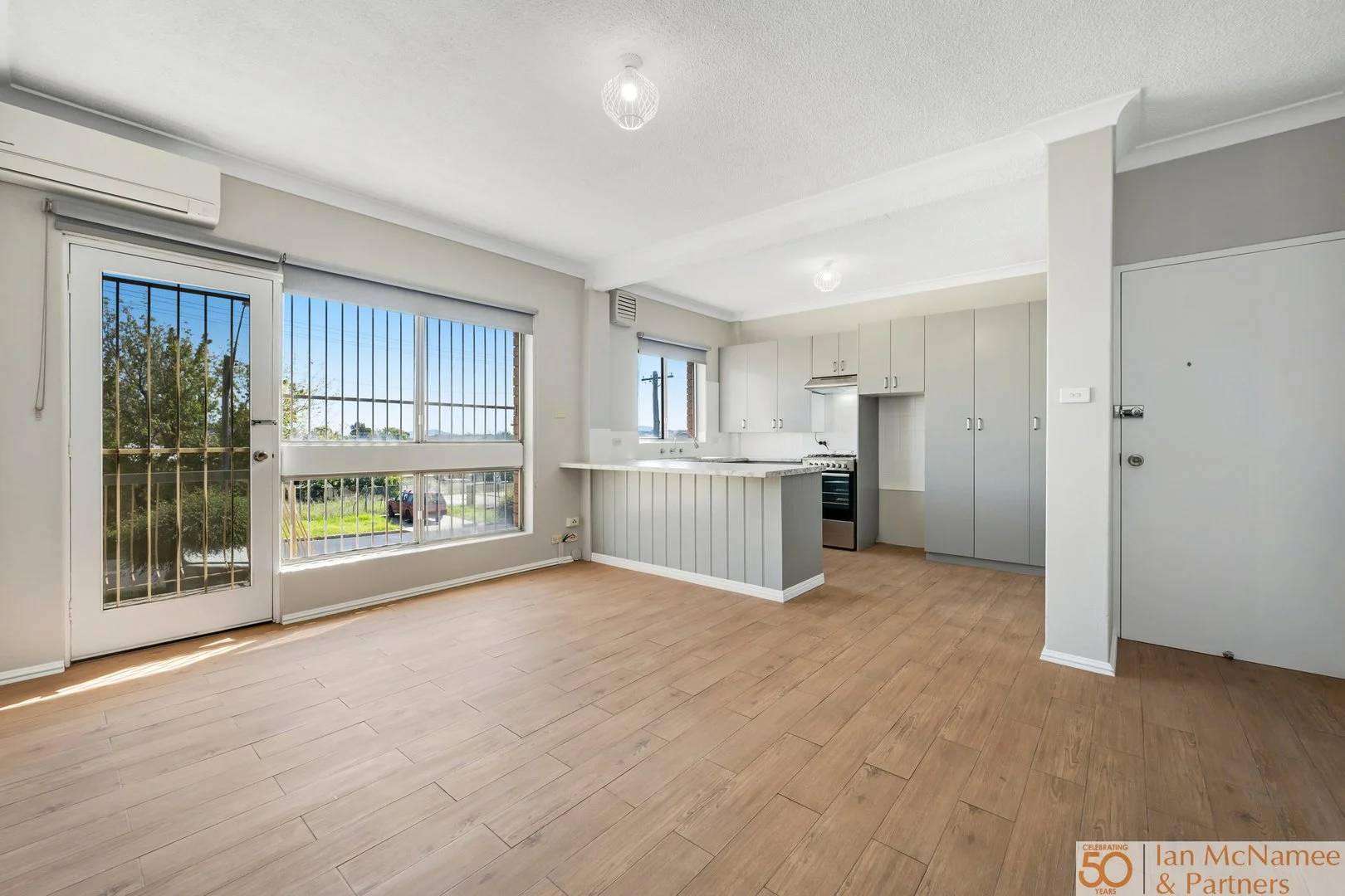 Additional image 2 of 2/12 Federal Avenue, Crestwood NSW 2620