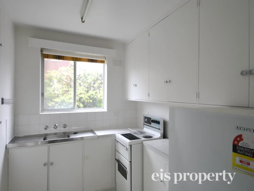 Additional image 2 of 8/50 Marieville Esplanade, Sandy Bay TAS 7005