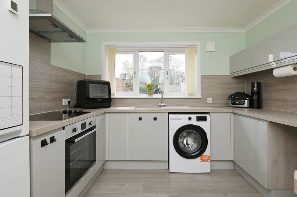 Additional image 7 of 2 bed flat for saleSunnyside Street, Camelon, Falkirk FK1