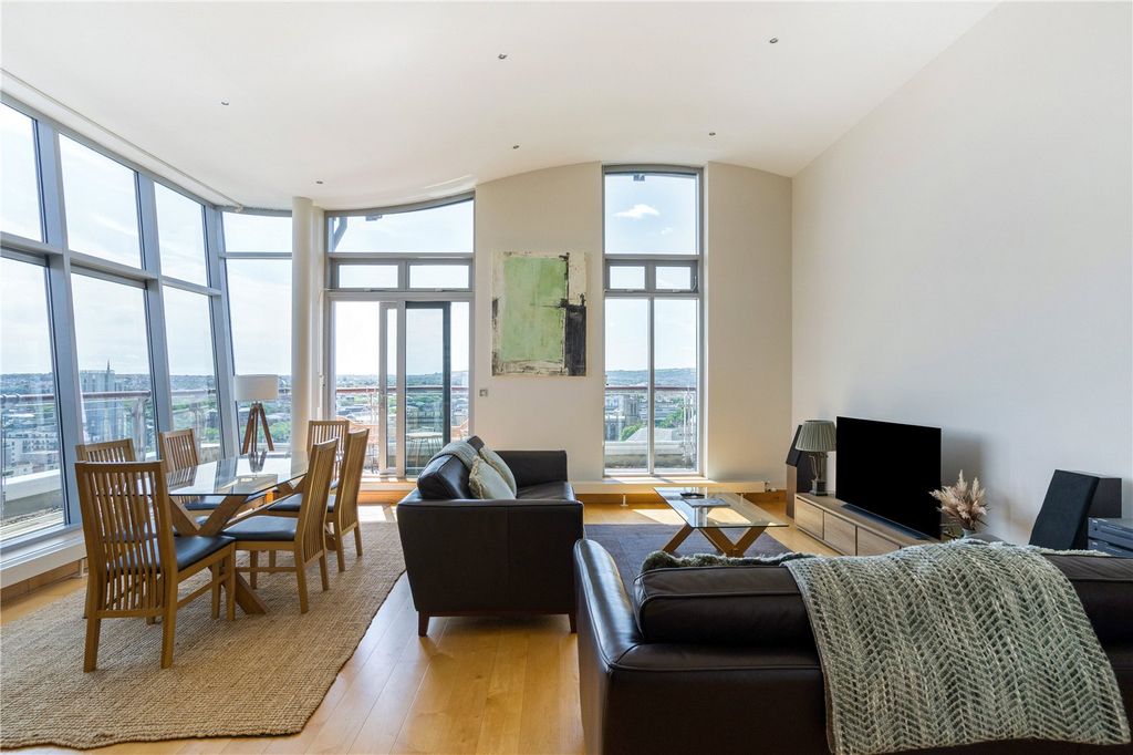 Additional image 5 of 2 bed flat for saleThe Panoramic, 30 Park Row, Bristol BS1
