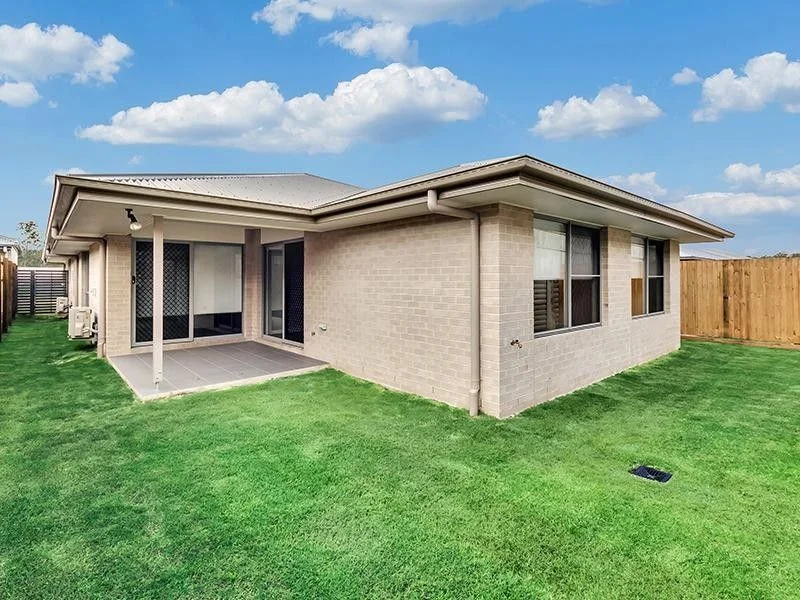 40 Shepherdson St, Dakabin QLD 4503 photo 5