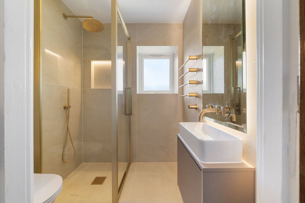 Additional image 16 of 3 bed flat for saleVictoria Road, Formby L37