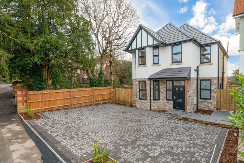 Alexandra Road, Poole, BH14