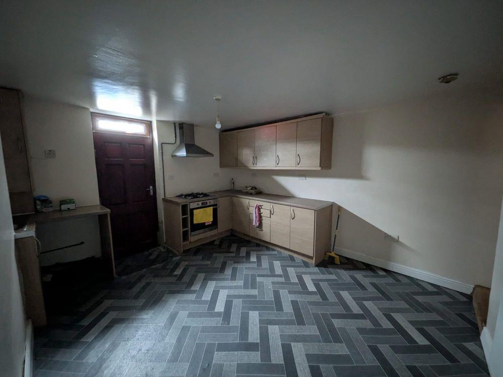 Additional image 3 of 130, Paley Road Bradford, BD4 7EL