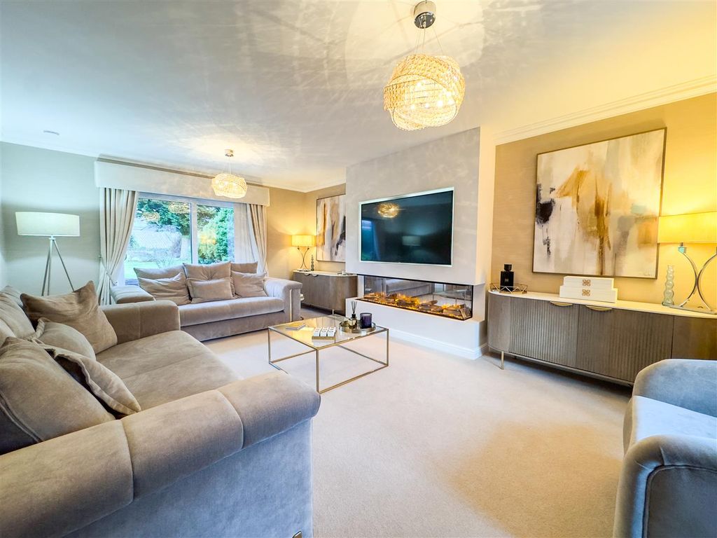 Additional image 3 of 5 bed detached house for saleCullinpark Grove, Strathaven ML10