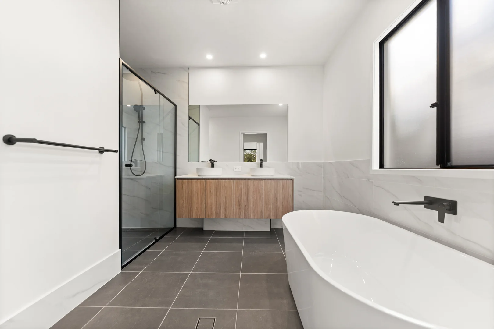 Additional image 7 of 2 Maple Court, Arundel QLD 4214