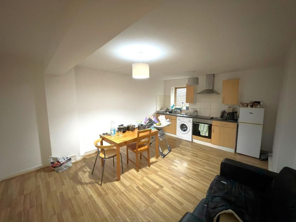 Additional image 4 of 1 bed flat for saleMilliners Court, Milliners Way, Biscot, Luton, Bedfordshire LU3