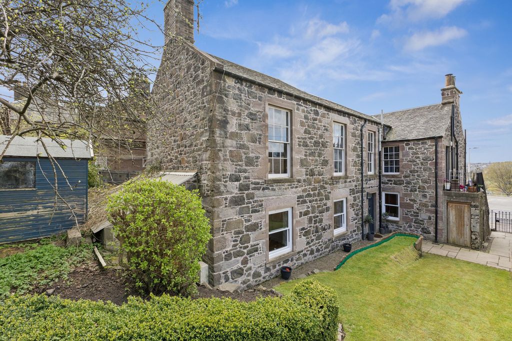 Additional image 4 of 3 bed flat for saleDundee Road, Perth PH2